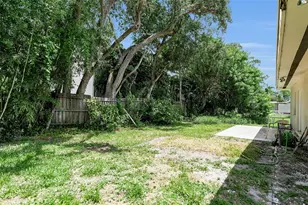 516 Laurel Rd W, Nokomis, FL 34275 - Photo 31