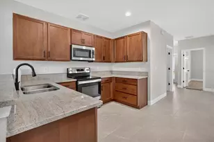 968 NE Trailside Run, Port Saint Lucie, FL 34983 - Photo 15