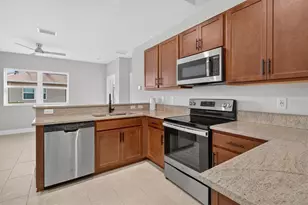 968 NE Trailside Run, Port Saint Lucie, FL 34983 - Photo 13