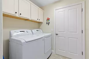 1451 Luckett Ct, The Villages, FL 32163 - Photo 37