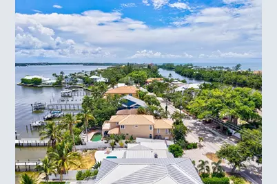8009 Midnight Pass Road, Sarasota, FL 34242 - Photo 15