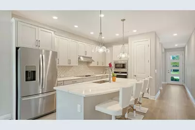 2546 Fireflag Lane, Sarasota, FL 34232 - Photo 11