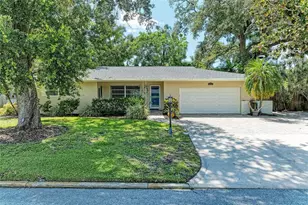 1214 21st St W, Bradenton, FL 34205 - Photo 1