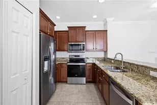 7927 Limestone Ln, Sarasota, FL 34233 - Photo 9