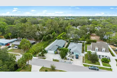 2598 Wood Street, Sarasota, FL 34237 - Photo 47
