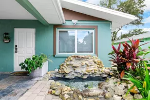 2598 Wood St, Sarasota, FL 34237 - Photo 5