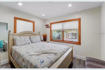 2598 Wood Street, Sarasota, FL 34237 - Photo 7