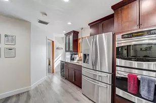 2598 Wood St, Sarasota, FL 34237 - Photo 33