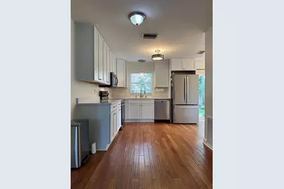 1915 51st Avenue E, Bradenton, FL 34203 - Photo 5