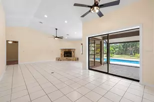 2331 Mission Valley Blvd, Nokomis, FL 34275 - Photo 13