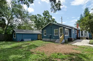 2914 9th Ave W, Bradenton, FL 34205 - Photo 3