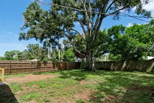 2914 9th Ave W, Bradenton, FL 34205 - Photo 5