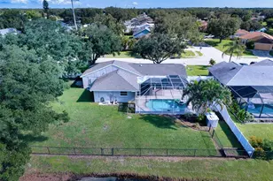 6305 61st St E, Palmetto, FL 34221 - Photo 7