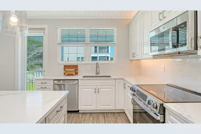 12435 Dockside Terrace, Cortez, FL 34215 - Photo 17