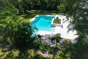 1722 North Dr, Sarasota, FL 34239 - Photo 39
