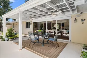 1722 North Dr, Sarasota, FL 34239 - Photo 31
