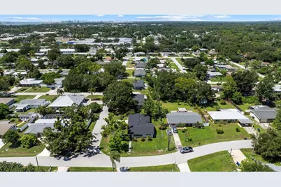4875 Northwood Avenue, Sarasota, FL 34231 - Photo 9