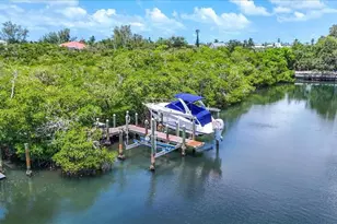 6330 Laguna Dr, Longboat Key, FL 34228 - Photo 85