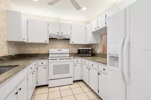 1704 Pelican Cove Rd, Sarasota, FL 34231 - Photo 7