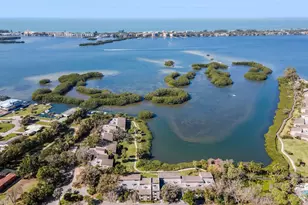 1704 Pelican Cove Rd, Sarasota, FL 34231 - Photo 33