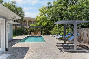 771 Indian Beach Cir, Sarasota, FL 34234 - Photo 37