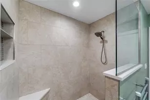 771 Indian Beach Cir, Sarasota, FL 34234 - Photo 25