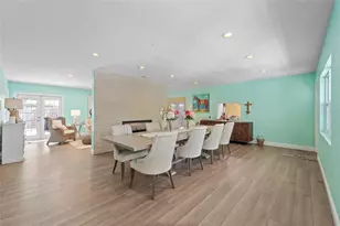 771 Indian Beach Cir, Sarasota, FL 34234 - Photo 9