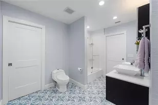 771 Indian Beach Cir, Sarasota, FL 34234 - Photo 29