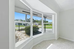3710 Duncan Pl, Sarasota, FL 34239 - Photo 13