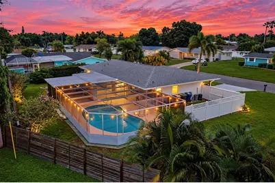 3710 Duncan Place, Sarasota, FL 34239 - Photo 3