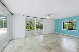 3710 Duncan Pl, Sarasota, FL 34239 - Photo 23