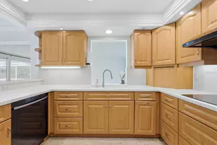 3710 Duncan Pl, Sarasota, FL 34239 - Photo 19