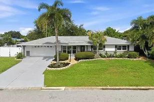 3710 Duncan Pl, Sarasota, FL 34239 - Photo 5