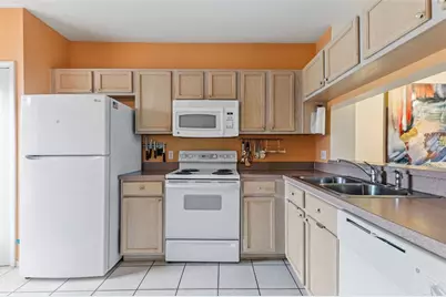5052 Misty Canal Pl, Bradenton, FL 34203 - Photo 11