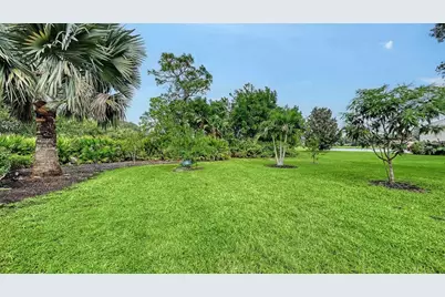 8136 Regents Court, University Park, FL 34201 - Photo 51