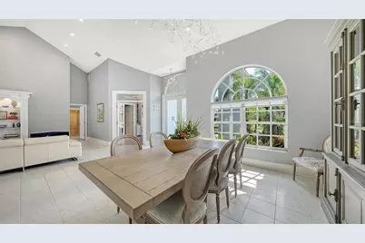 8136 Regents Court, University Park, FL 34201 - Photo 11