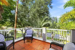 5301 Anthony Ln, Sarasota, FL 34233 - Photo 23