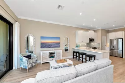 5589 Cannes Circle #4-102, Sarasota, FL 34231 - Photo 5