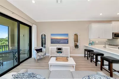5589 Cannes Circle #4-102, Sarasota, FL 34231 - Photo 7