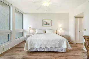 1095 Gulf of Mexico Dr, Longboat Key, FL 34228 - Photo 19