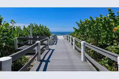 1095 Gulf Of Mexico Drive #104, Longboat Key, FL 34228 - Photo 43