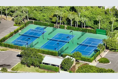 1095 Gulf Of Mexico Drive #104, Longboat Key, FL 34228 - Photo 17