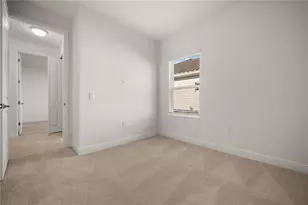 10366 Lake George Ave, Sarasota, FL 34241 - Photo 13