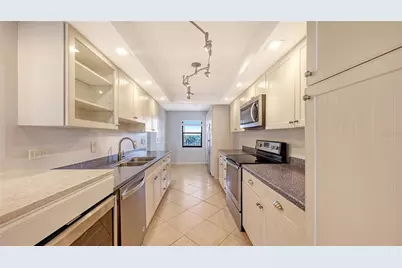 420 Beach Road #706, Sarasota, FL 34242 - Photo 13