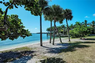 1510 Grantham Dr, Sarasota, FL 34234 - Photo 27