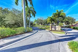 1510 Grantham Dr, Sarasota, FL 34234 - Photo 15