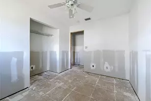 2010 Bayou Grande Blvd NE, Saint Petersburg, FL 33703 - Photo 11