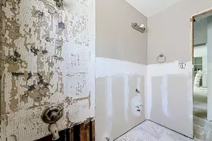 2010 Bayou Grande Blvd NE, Saint Petersburg, FL 33703 - Photo 19
