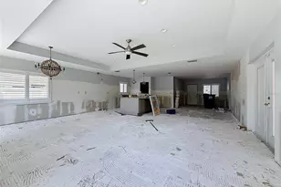 2010 Bayou Grande Blvd NE, Saint Petersburg, FL 33703 - Photo 3