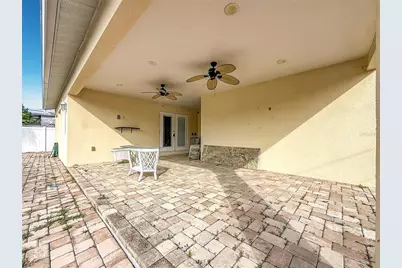 2010 Bayou Grande Boulevard NE, Saint Petersburg, FL 33703 - Photo 33